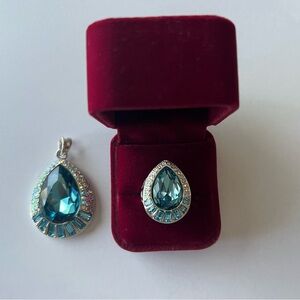 Women’s Ring & Pendant